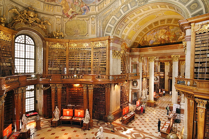 christophseelbachbibliotheken1.jpeg